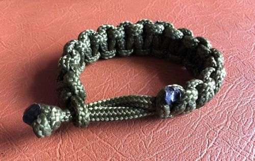 SA PARABAT BRACELET MADE FROM RIGGING LINES OF A PARACHUTE COMES WITH BASIC PARACHUTE WING