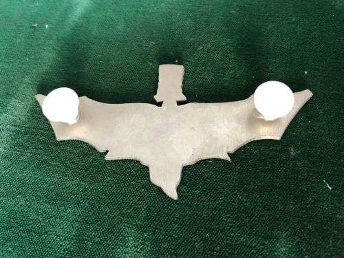 32 BATTALION RECCE GROUP COMMEMORATIVE BADGE- PRESENTED TO MEMBERS WHO HAD SERVED IN 32 BATTALION DU