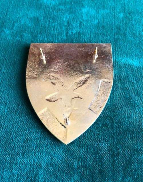 1 PARABAT BATTALION SHOULDER FLASH-GOLD TYPE 1970`S-1987- 3 PINS