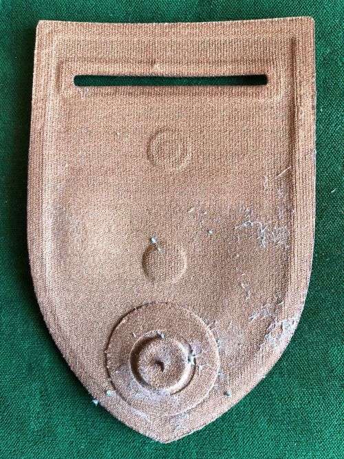 1 PARACHUTE BATTALION TUPPER FLASH- ONE PIN