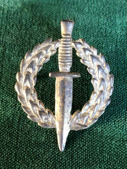 RECCE-PROPOSED GOLD MESS DRESS OPERATOR QUALIFICATION BREAST BADGE- 2 PINS
