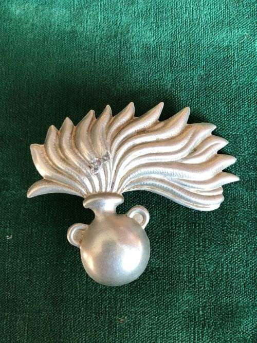 ITALIAN WW2 CAP BADGE