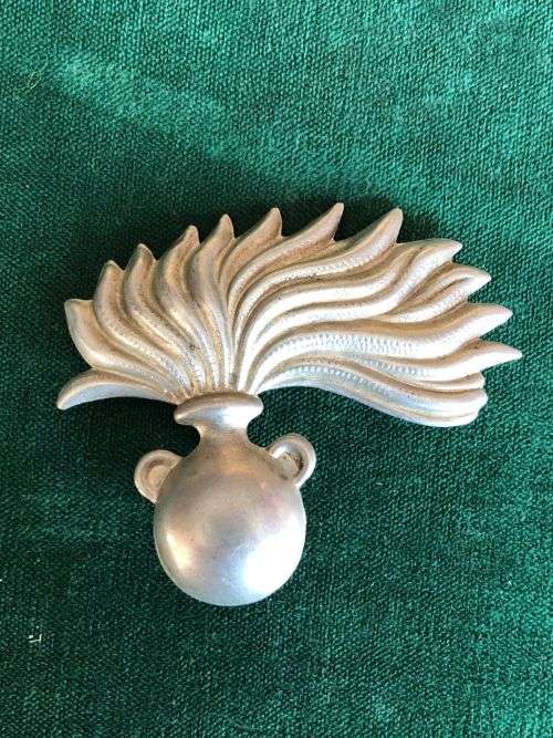 ITALIAN WW2 CAP BADGE