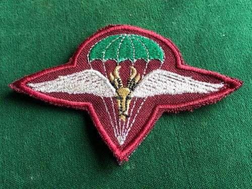 1 PARA BATTALION BERET BADGE OFFICERS-WORN FROM 1980`S-LUREX EMBROIDERED