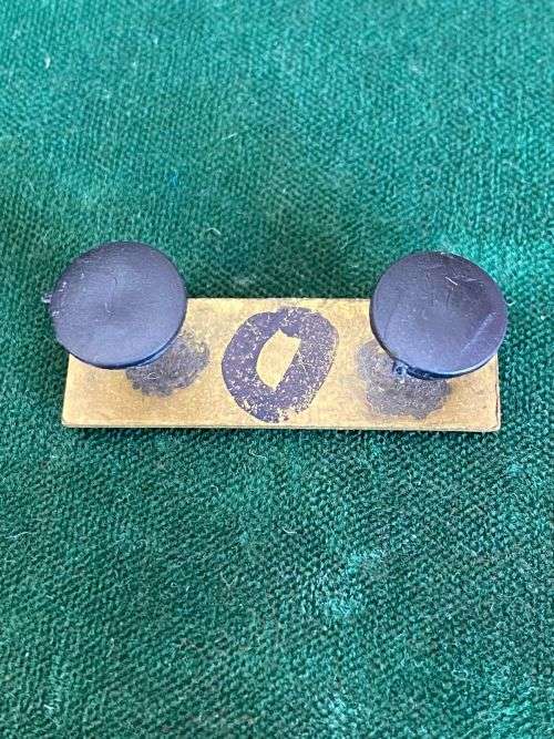 ORDNANCE SERVICE CORPS BERET BAR- APPROVED IN 1977-ROYAL BLUE/ WHITE/ GUARDSMAN RED- 2 PINS