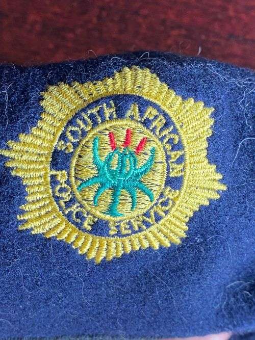 SA POLICE BERET-INSIDE RING MEASURES 51 CM