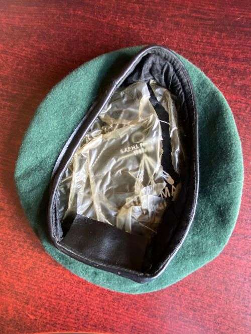 SA INFANTRY BERET DATED 1982-83-INSIDE RING MEASURES 54 CM-GOOD CONDITION