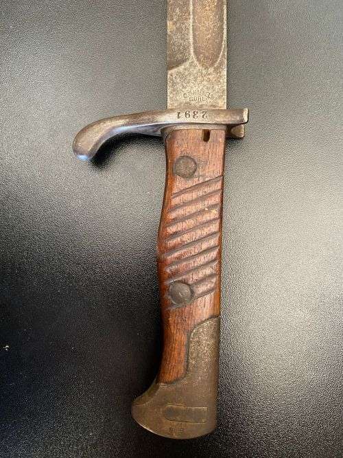 GERMAN S98/05 BAYONET-EXTENDED MUZZLE RING `EARS` AND SAW-BACK BLADE REMOVED-MAKER STAMPED C.G. HAEN