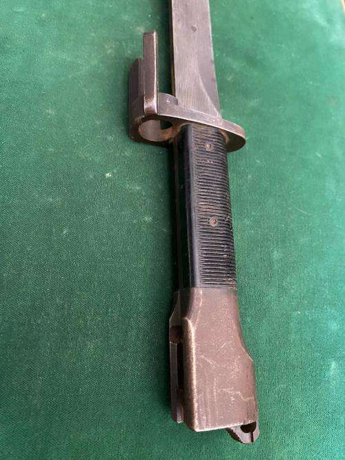 FN FAL RIFLE BAYONET WITH NO SCABBARD-OVERALL LENGTH 314 MM
