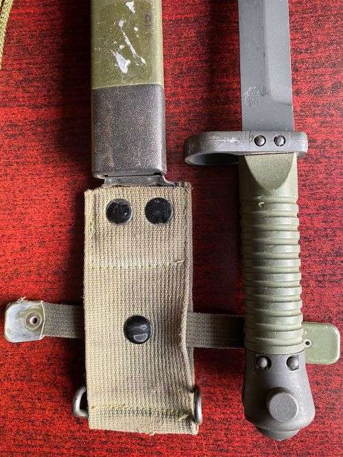 AUTHENTIC MODEL L CETME BAYONET-USED BY THE SPANISH DURING THE LATE 1980`S AND EARLY 1990`S-IT HAS A