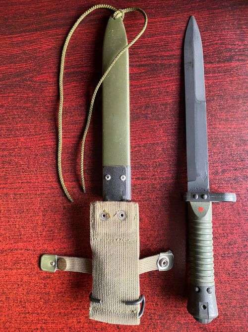 AUTHENTIC MODEL L CETME BAYONET-USED BY THE SPANISH DURING THE LATE 1980`S AND EARLY 1990`S-IT HAS A