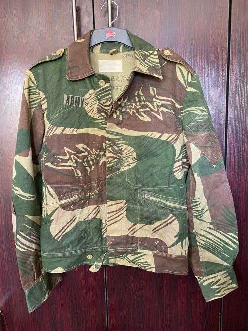 RHODESIAN CAMO OFFICERS MODIFIED JACKET-SIZE MEDIUM TO LARGE-MEASURES 56 CM ARMPIT TO ARMPIT-NAMED A