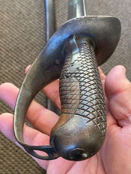 JAPANESE WW1/WW2 TYPE 32 CAVALRY SWORD AUTHENTIC AND ORIGINAL-THE BLADE IS CRAFTED FROM HIGH CARBON