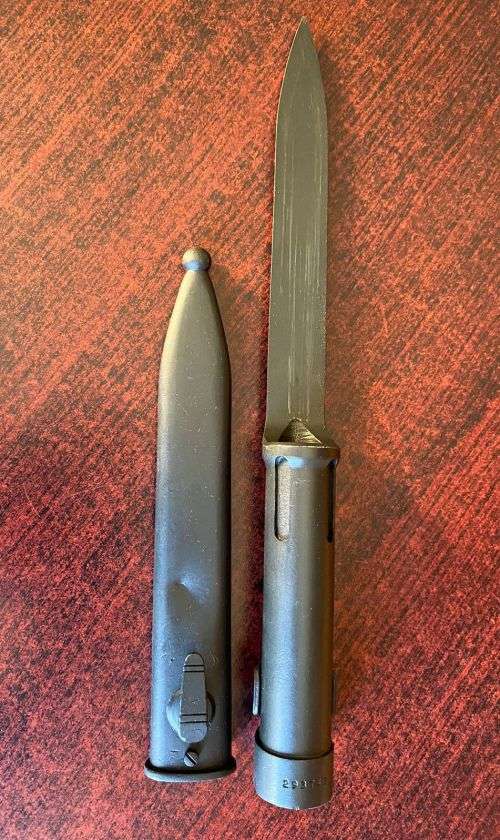 VERY RARE R4 PROTOTYPE BAYONET WITH BLOCKED GAS PARTS-ONLY 920 OF THEM WERE COMPLETED-A FULL 9 PAGE