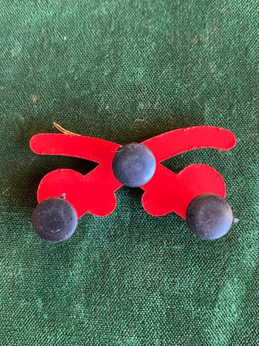 SA ARMY ASSISTANT PT INSTRUCTORS CHROME METAL- BREAST BADGE-3RD PATTERN- 3 PINS