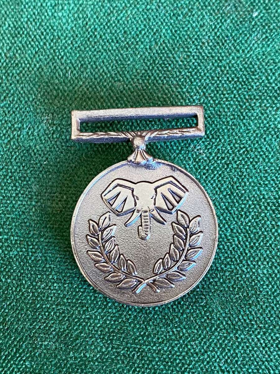 MINIATURE VENDA DEFENCE FORCE MEDAL