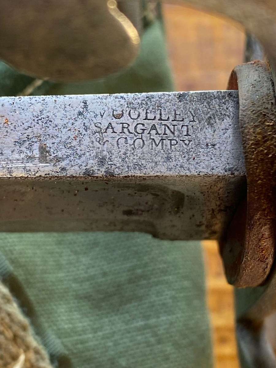 ORIGINAL BRITISH PATTERN 1822 LIGHT CAVALRY OFFICERS SWORD WITH METAL SCABBARD-MAKER STAMPED ON TWO