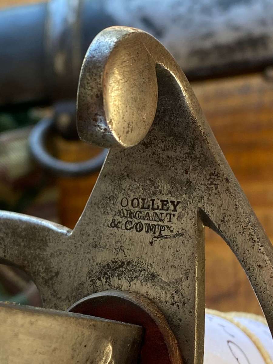 ORIGINAL BRITISH PATTERN 1822 LIGHT CAVALRY OFFICERS SWORD WITH METAL SCABBARD-MAKER STAMPED ON TWO