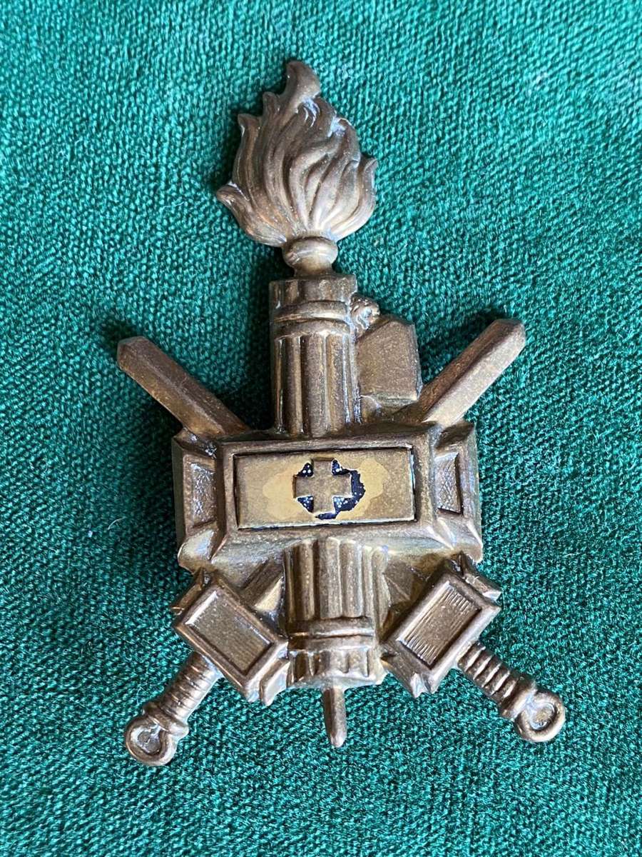 ITALIAN WW2 BLACK SHIRTS IN ETHIOPIA BRASS BADGE FOR THE TOPEE-ONE LUG