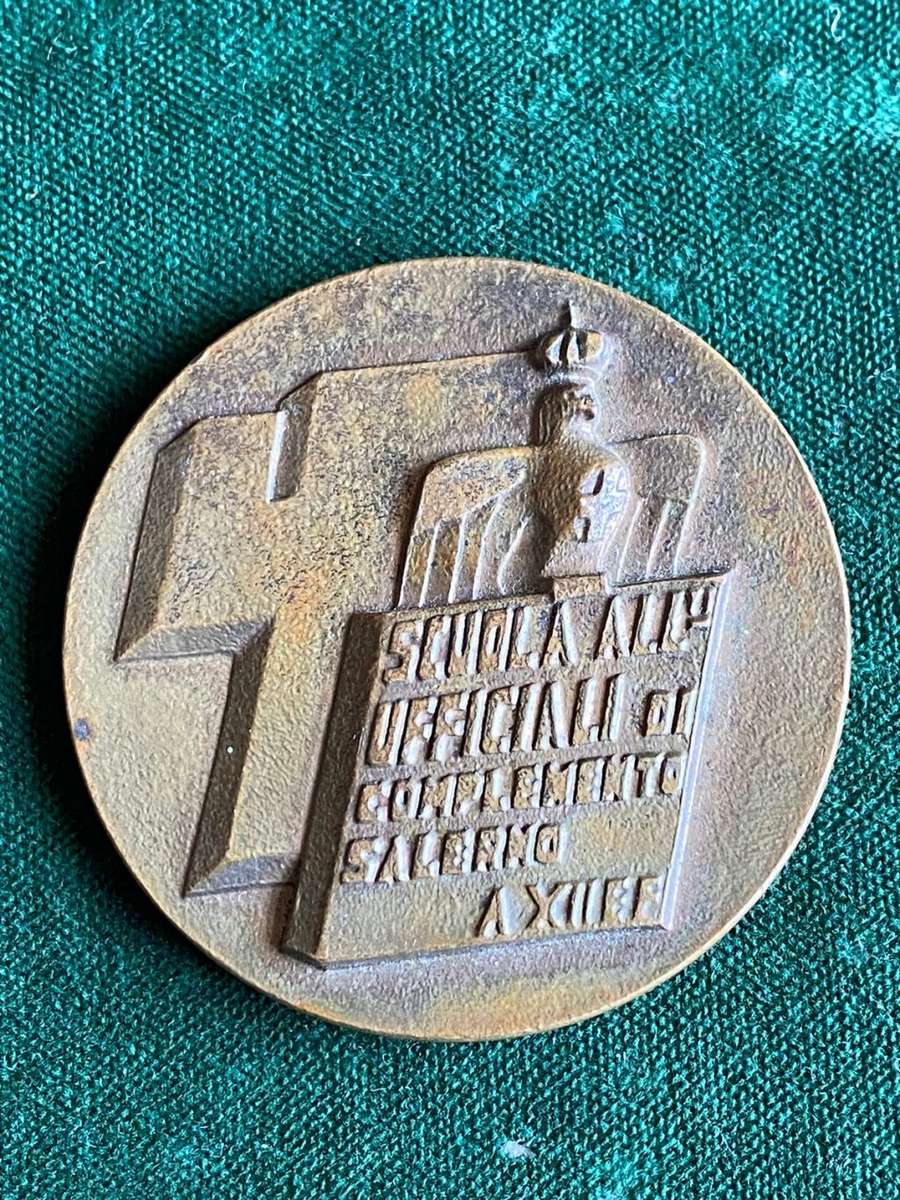 ITALIAN ORDER OF MERIT FOR MERIT (CAVALIERE DELL ORDINE AL MERITO DELLA REPUBBLICA ITALIANO)BRONZE-D