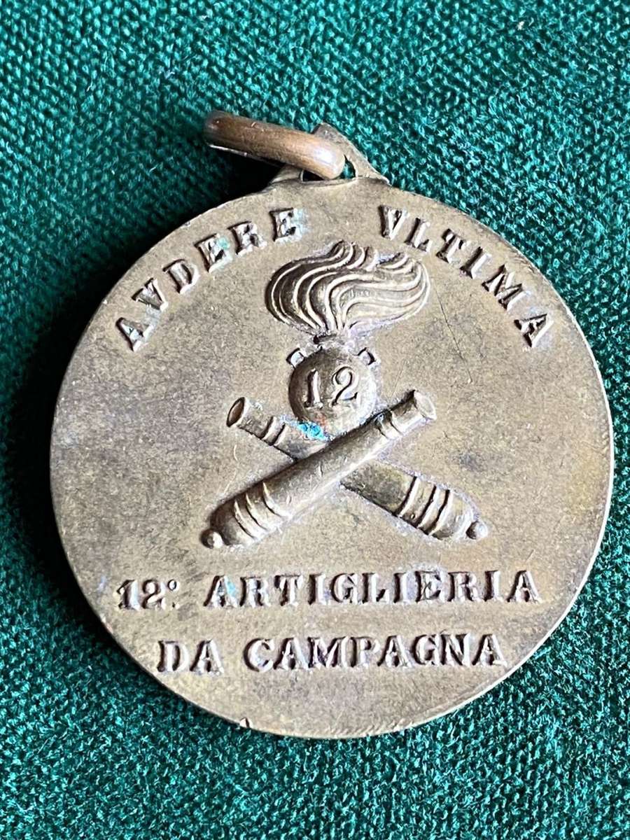 ITALIAN WW2,MILITARY MEDAL FOR DISCHARGED SOLDIERS-DIAMETER 30MM