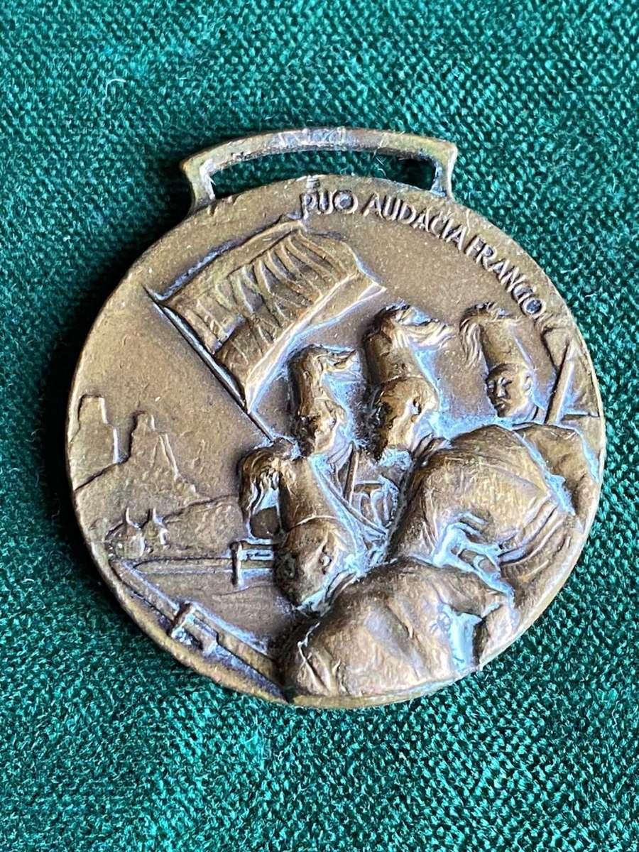 ITALIAN COLONIAL MEDAL,ALSO KNOWN AS THE MEDAL OF THE ITALIAN PEOPLE FOR MERIT IN COLONIAL EXPANSION