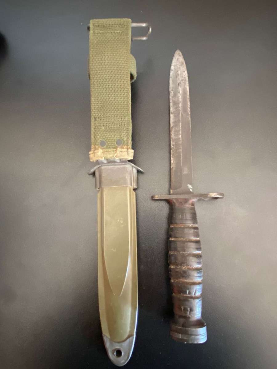 USA WW2 M4 CAMILLUS BAYONET FOR THE M1 CARBINE-GOOD CONDITION,CONSIDERING AGE