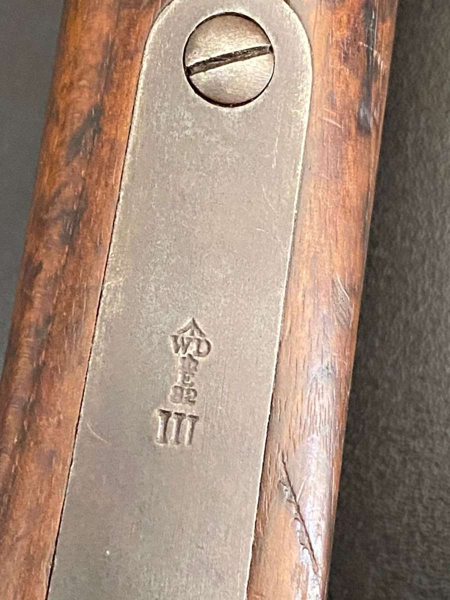 BOER WAR PERIOD(DATED 1883)450/577 CALIBRE,BOLT ACTION MARTINI HENRY CARBINE IN GOOD CONDITION-DEACT