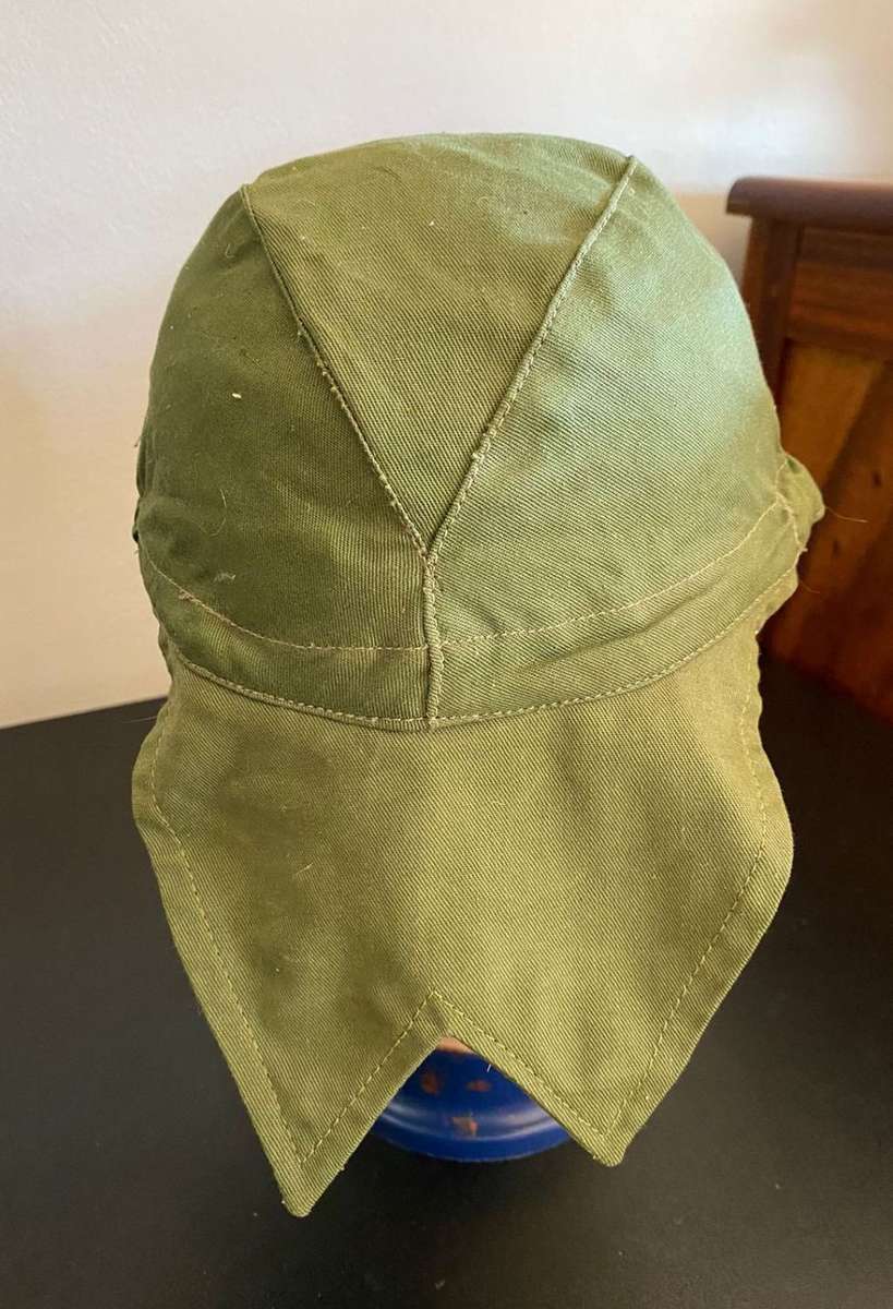 ORIGINAL RECCE SWALLOW TAIL CAP-COMES WITH PAPER LABEL ON THE INSIDE WITH CODE FOR CROSS REFERENCE