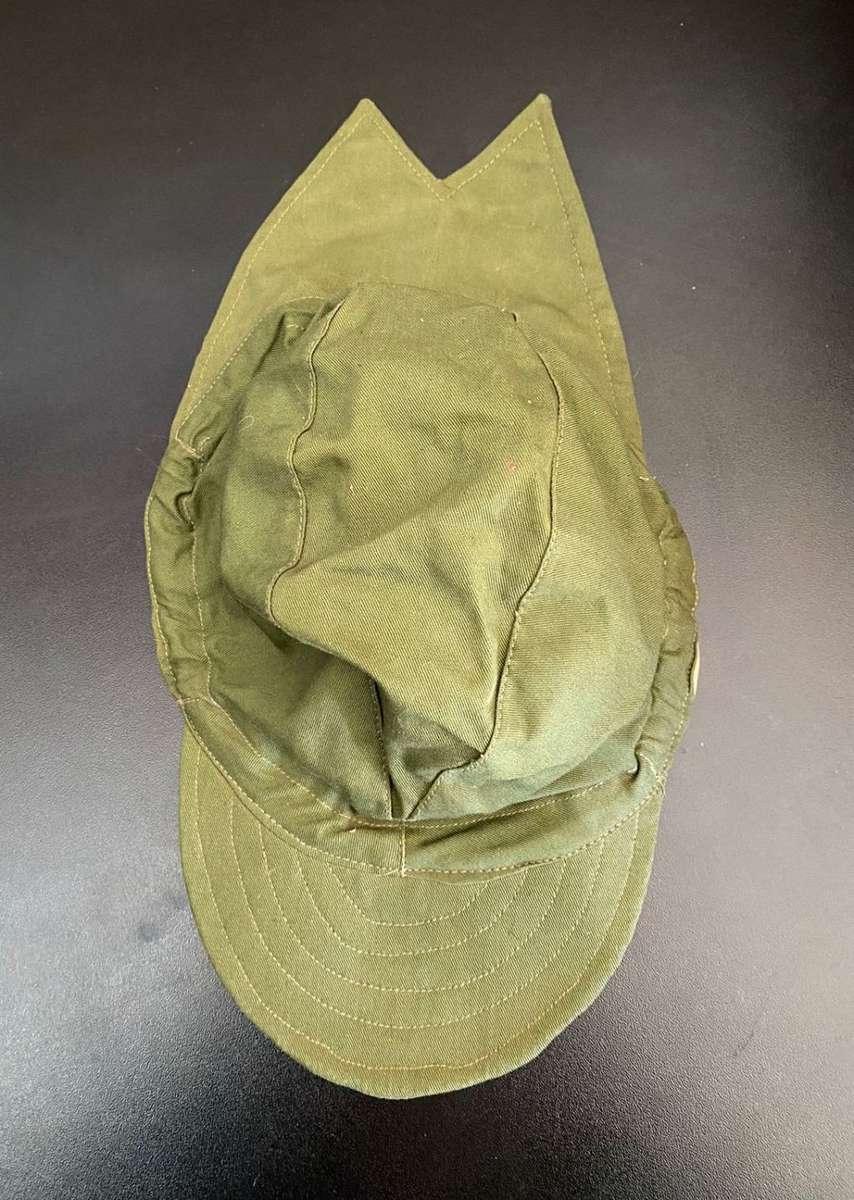 ORIGINAL RECCE SWALLOW TAIL CAP-COMES WITH PAPER LABEL ON THE INSIDE WITH CODE FOR CROSS REFERENCE