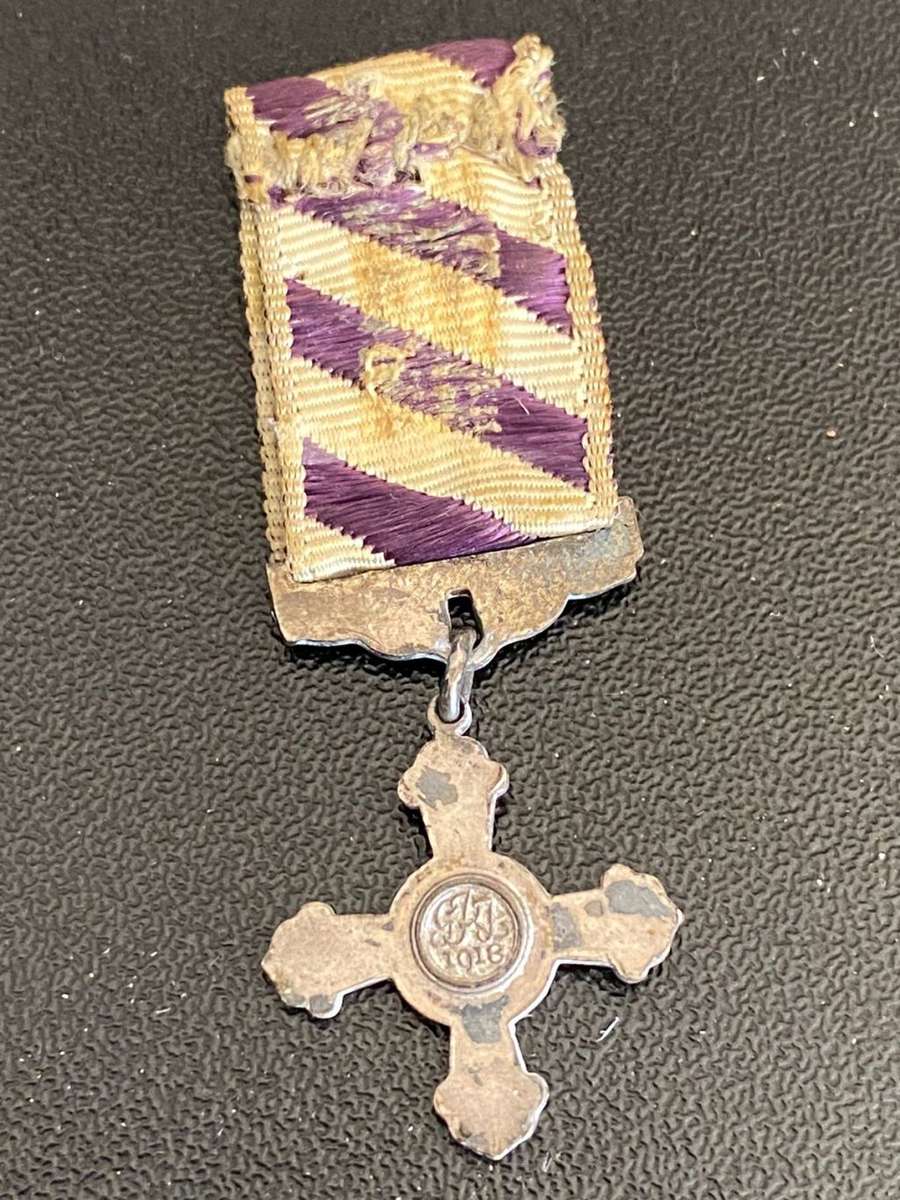ORIGINAL,MINIATURE DISTINGUISHED FLYING CROSS