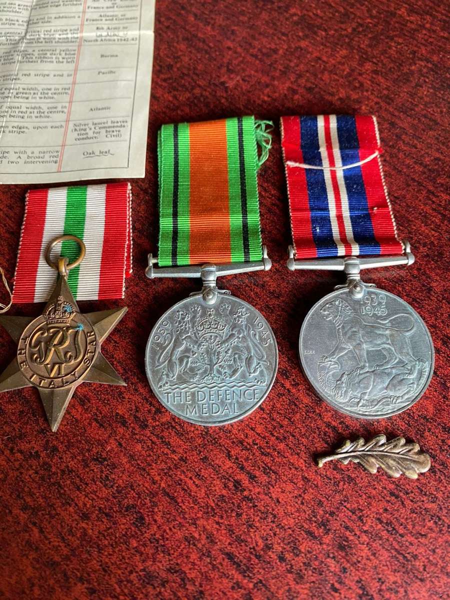 UNNAMED MEDAL GROUP- WW2