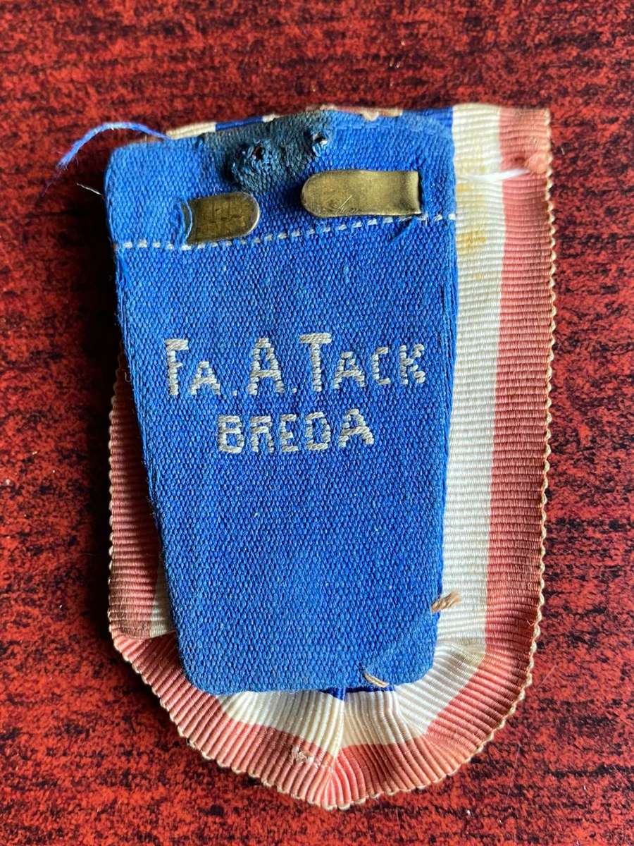 NETHERLANDS CROSS/MEDAL/ORDER FOR PEACE 4 CLASPS