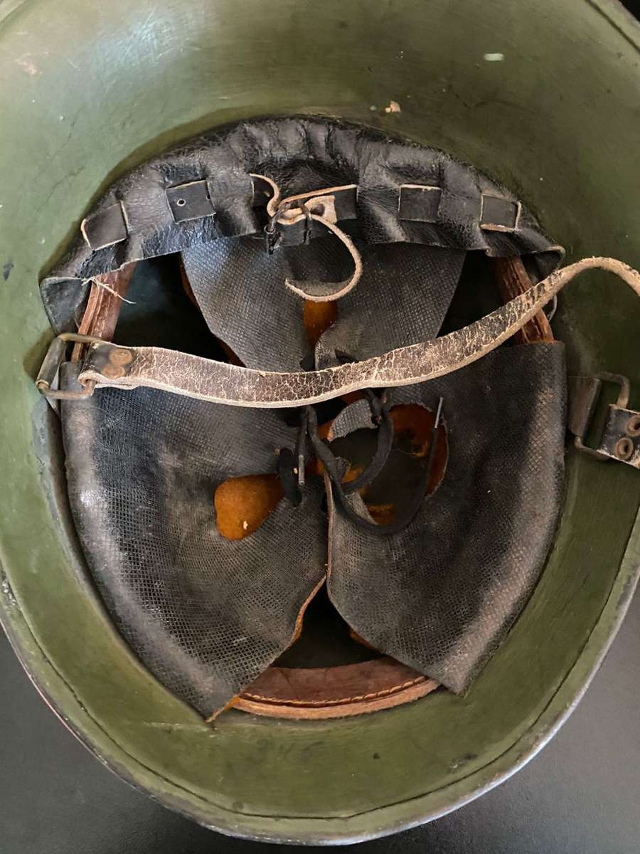 DUTCH WW2 HELMET-SCARCE