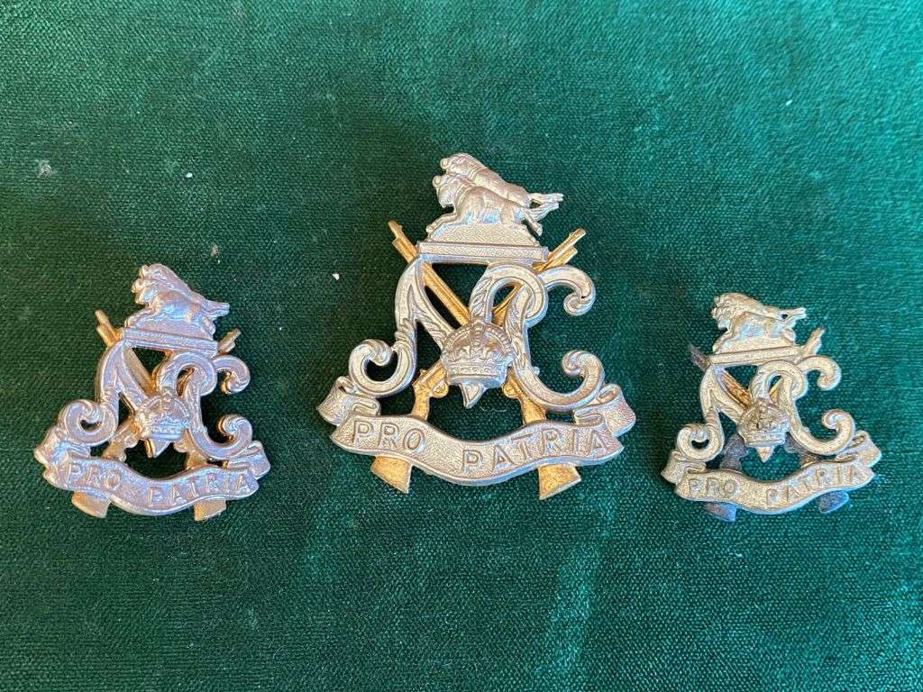 NATAL CARBINEERS CAP END COLLARS BI-METAL(WHITE METAL)WORN 1964-EARLY 1980'S-LUGS +PINS COMPLETE