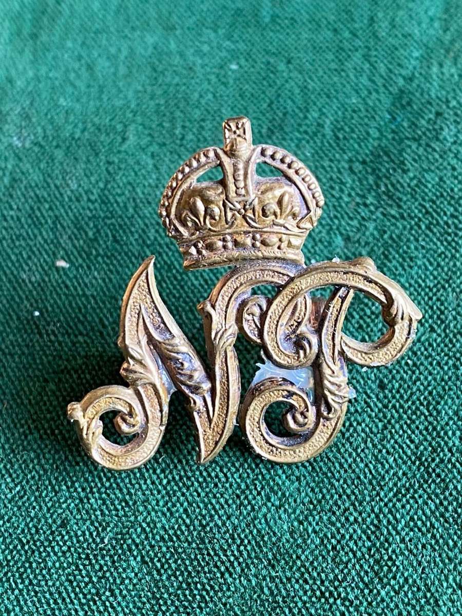 NATAL POLICE BRASS COLLAR BADGE-WORN 1902-1913- 2 LUGS