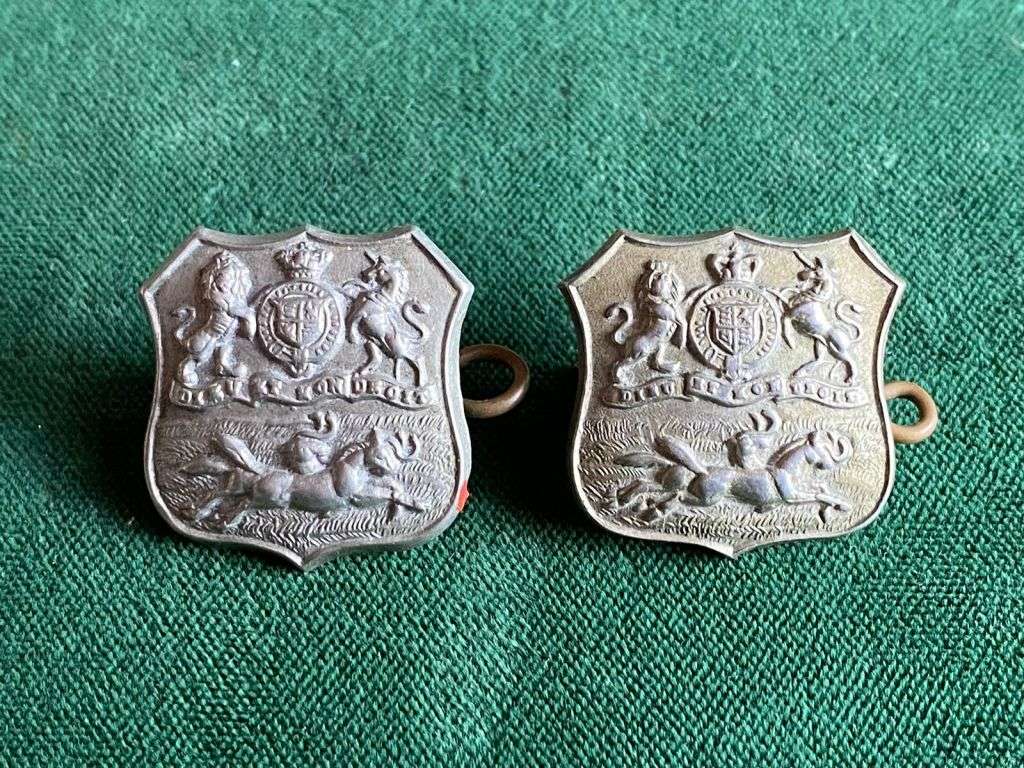DURBAN LIGHT INFANTRY WHITE METAL COLLAR BADGE PAIR-WORN 1895-1913-LUGS INTACT