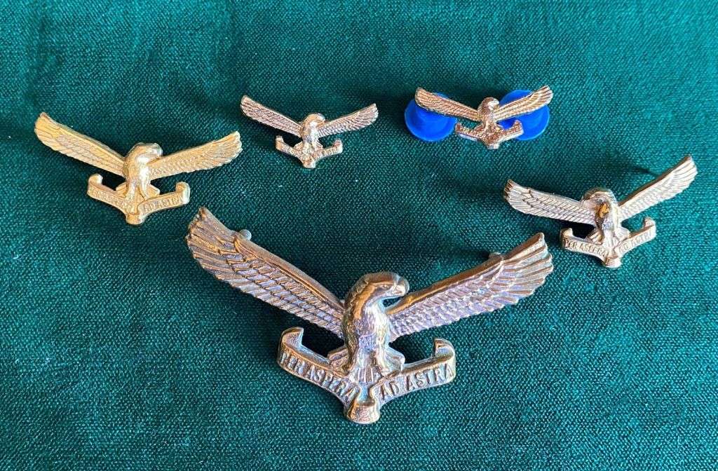 SAAF,GILDING METAL CAP,COLLARS AND MESS DRESS COLLARS-WORN POST 1959-LUGS + PINS INTACT