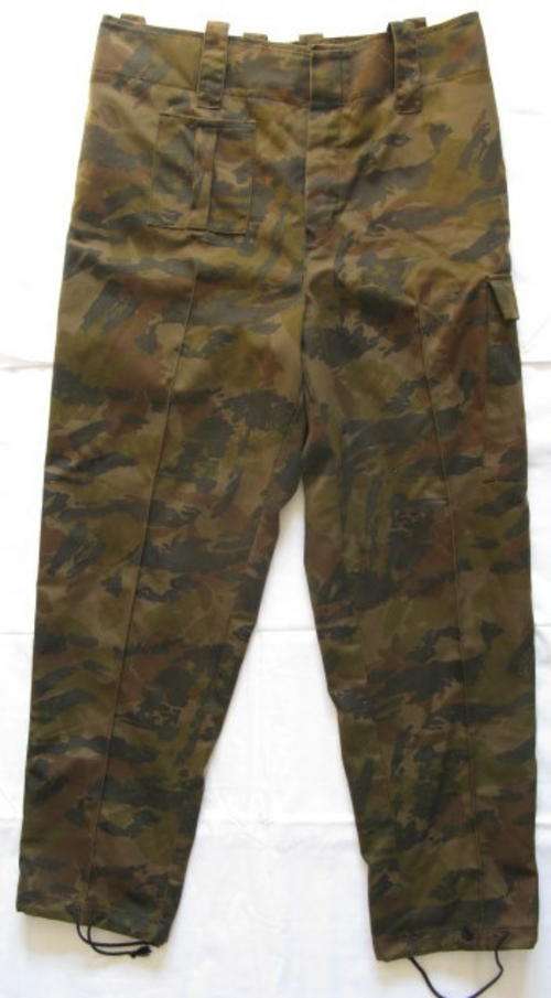 SA RAILWAY POLICE TROUSERS.  SIZE 36.  PIPE LENGTH 83CM.