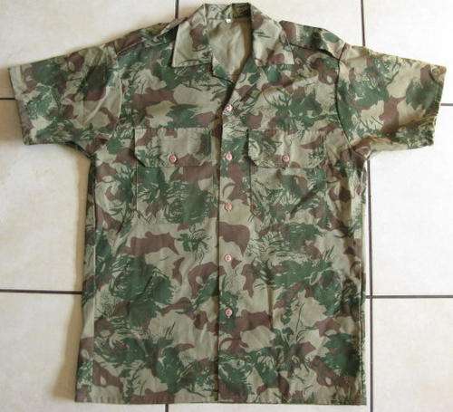 SAP TASK FORCE 2ND PATTERN CAMO SHORT SLEEVE SHIRT LABELLED SIZE MEDUIM.