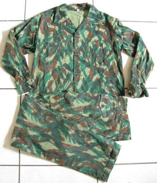 RECCE COPY TYPE J - EGYPTIAN GREEN LIZARD CAMO SHIRT & TROUSERS.  EXTREMELY RARE!!  ORIGINAL PERIOD