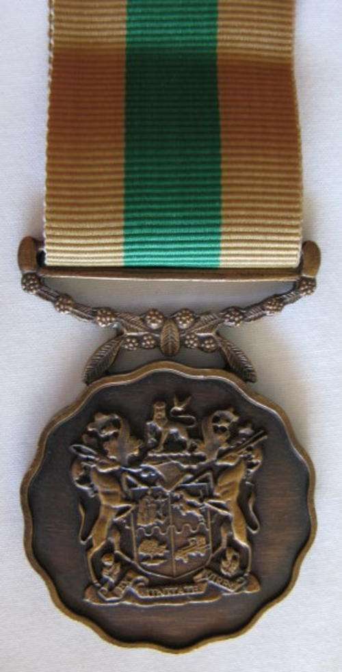 SADF GOOD SERVICE MEDAL (BRONZE) WITH REDESIGNED RIBBON (1986).