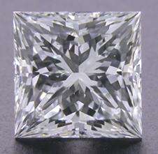 1.78 CT - FANTASTIC ICE WHITE DIAMOND PRINCESS CUT SIMULANT - R700.00