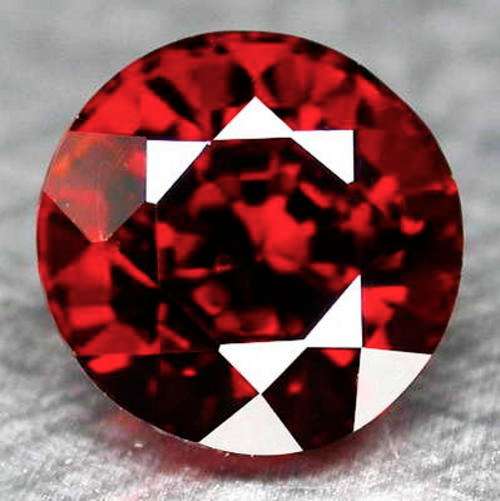 SIZZLING ~ TOP COLOUR NATURAL MANDARIN SPESSARTITE GARNET ~ 1.77 CT ~ VS