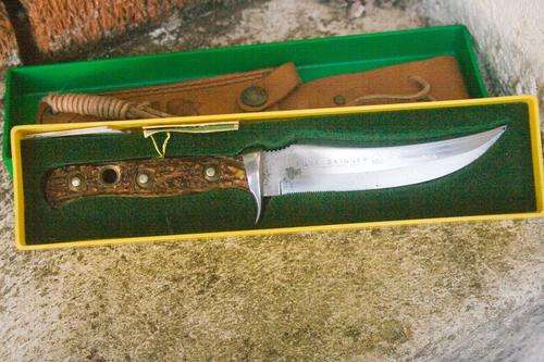 Puma Skinner, bone handle