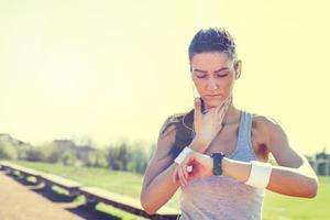 Bluetooth Smartwatch & Fitness Bracelet with Pedometer for Samsung & Android Phones BLUE