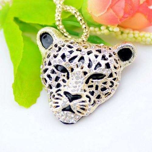 Elegant Gold / Silver Leopard Head Chain Necklace With Austrian Crystals in Complimentary Gift Box