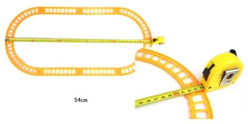 Battery Operated THOMAS Train Set - Hours of Fun, Play & Learn - 3 Cars & 8 Tracks