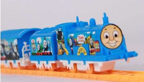 Battery Operated THOMAS Train Set - Hours of Fun, Play & Learn - 3 Cars & 8 Tracks