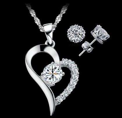 Exquisite 925 Sterling Silver Cubic Zirconia Heart Shaped Jewelry Set in Complimentary Gift Box